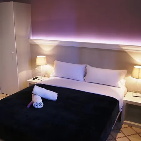 Que Tal Guest house Barcelona