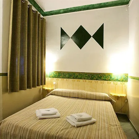 Guest house Que Tal 2*