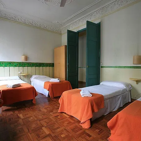 Guest house Que Tal 2*