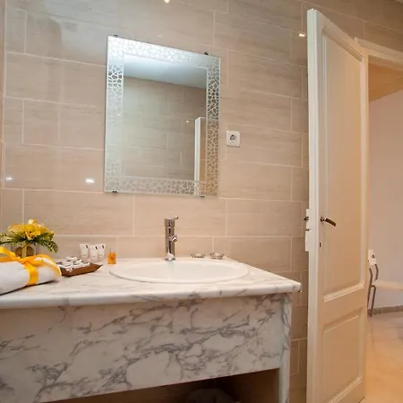 Que Tal Guest house 2*