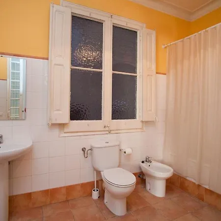 Que Tal Guest house 2*