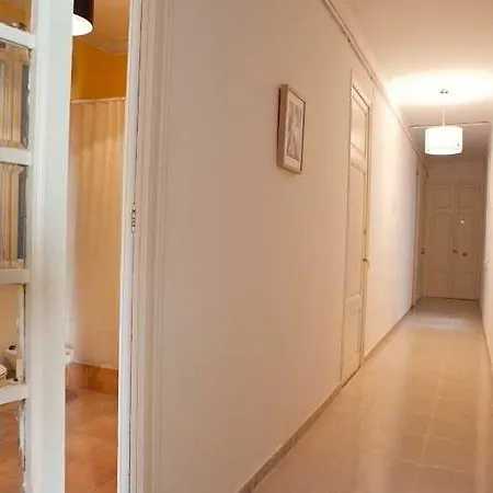 Que Tal Guest house 2*